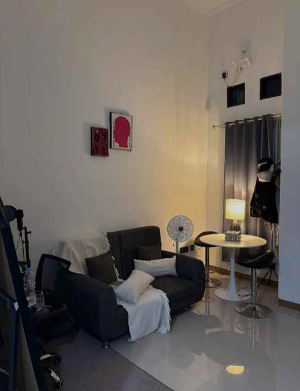 dijual rumah kelapa dua depok