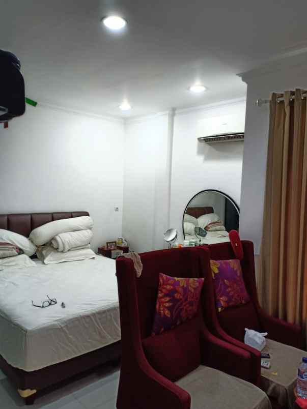 dijual rumah kelapa gading