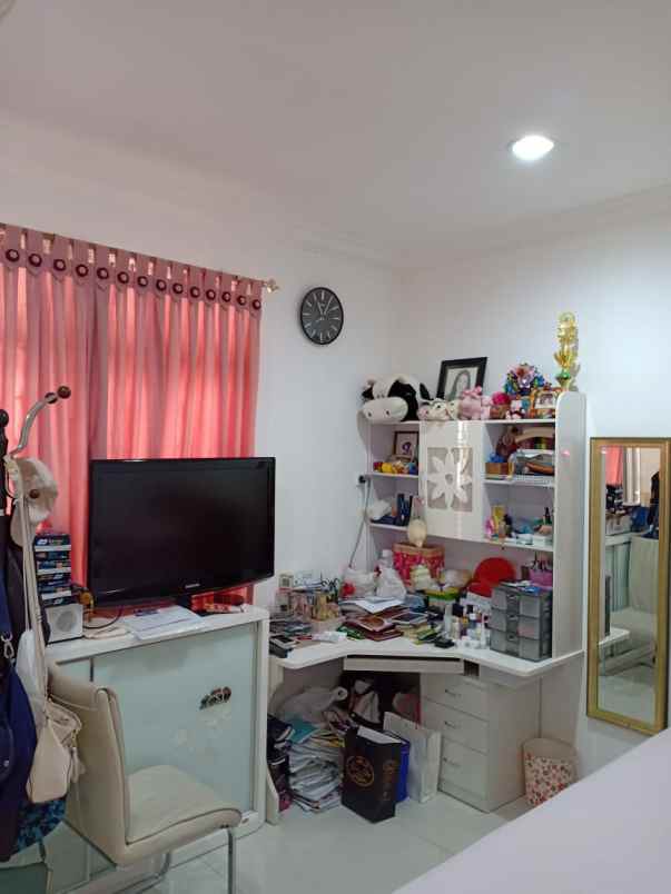 dijual rumah kelapa gading