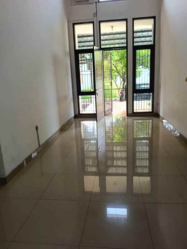 dijual rumah kemang pratama 2 bekasi