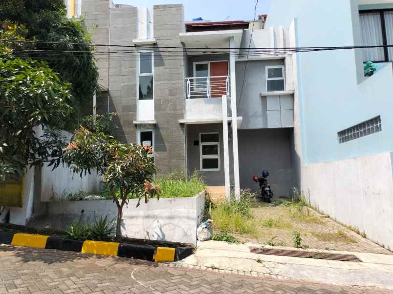 dijual rumah kolonel masturi