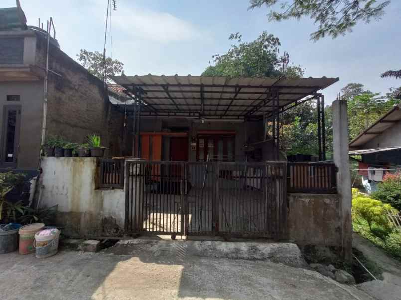 dijual rumah komplek gadobangkong