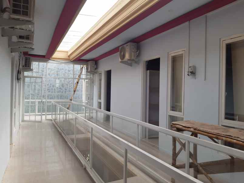 dijual rumah kos 2 lantai dekat kampus jember