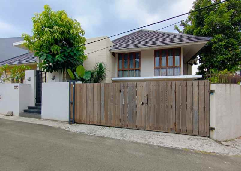 dijual rumah kreo larangan cileduk