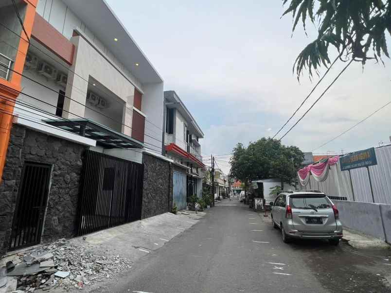 dijual rumah kupang