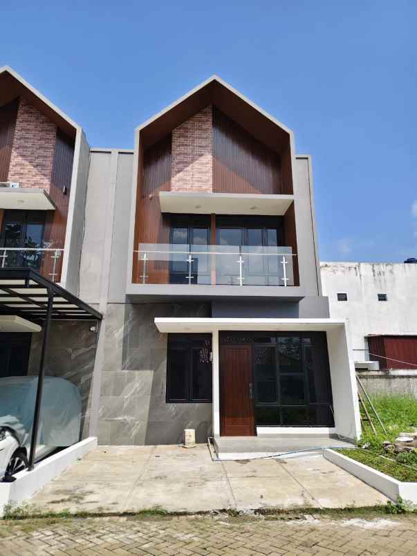 dijual rumah leuwinanggung