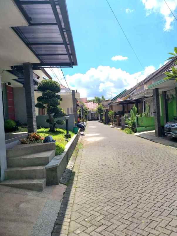 dijual rumah lokasi cengger ayam lowokwaru kota malang