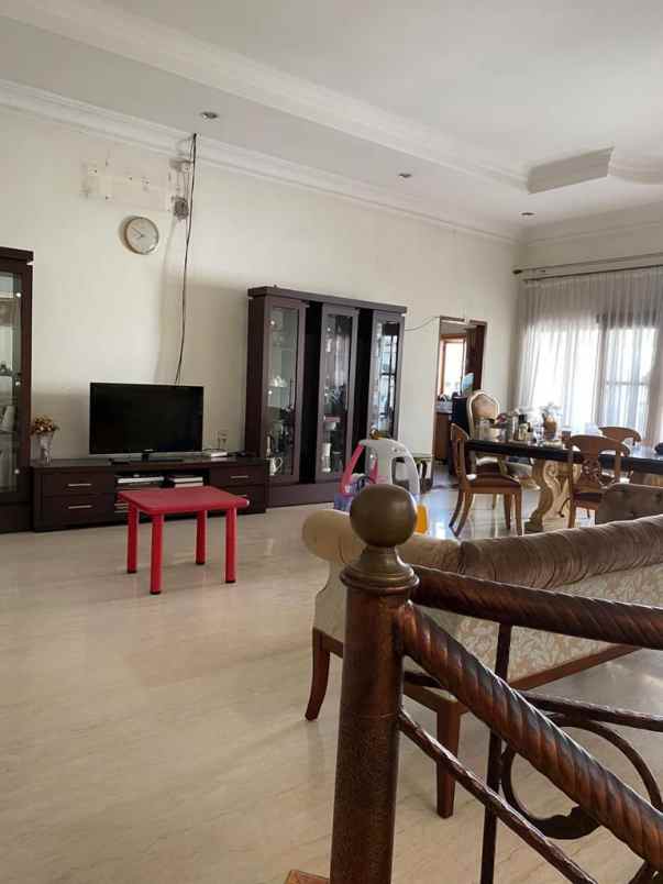 dijual rumah makmur sukajadi