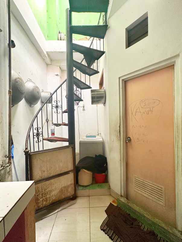 dijual rumah malaka