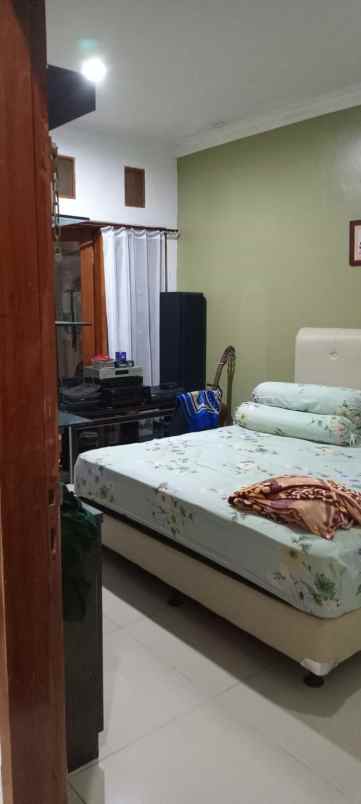 dijual rumah margahayu raya