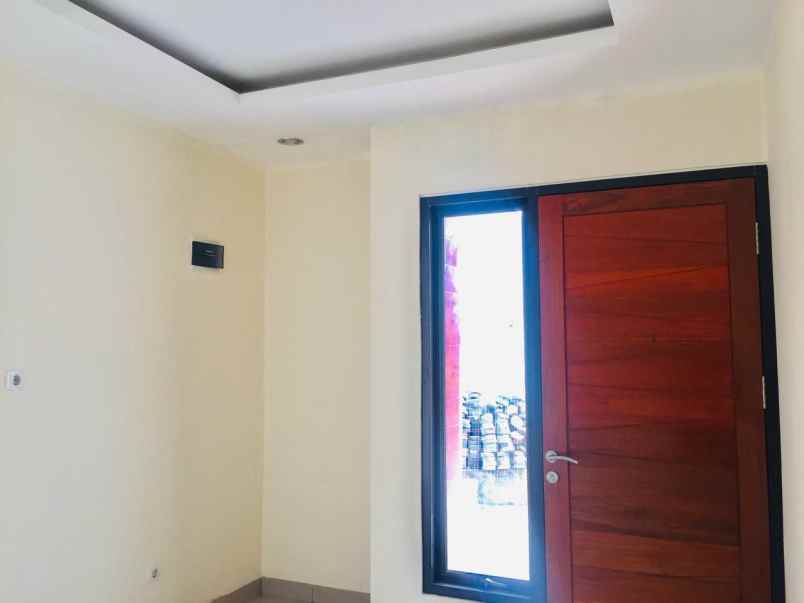 dijual rumah margonda kemiri muka beji