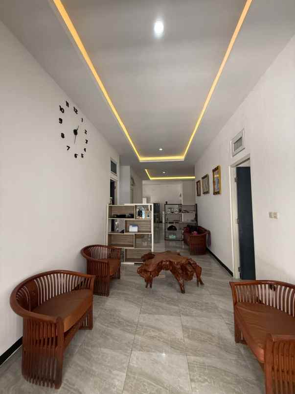 dijual rumah medokan asri