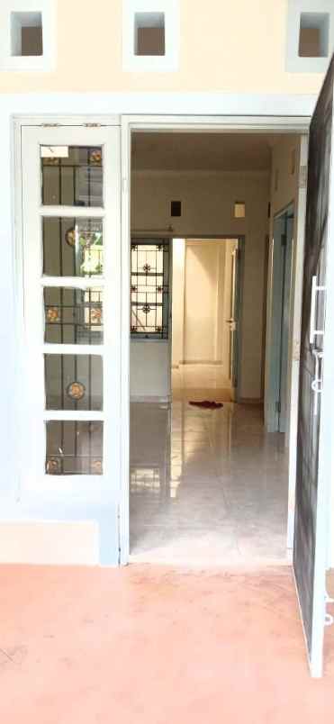 dijual rumah metland cakung