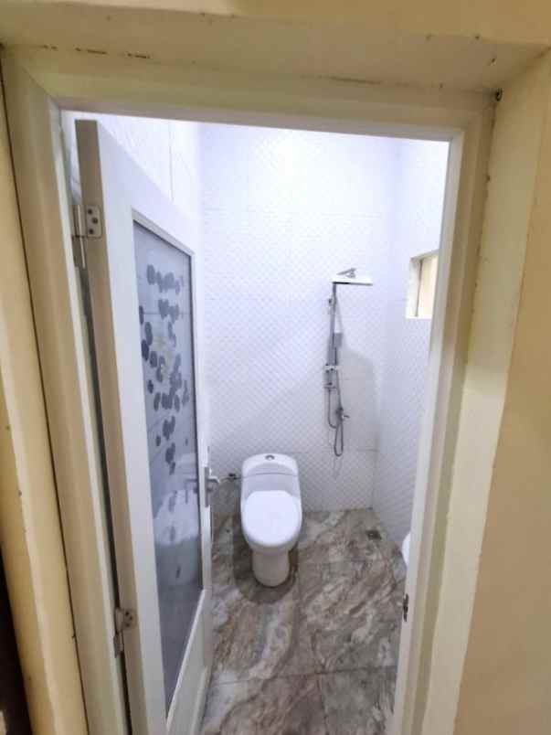 dijual rumah metland menteng cakung