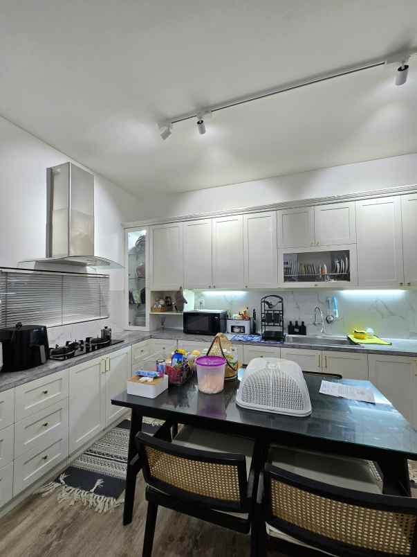 dijual rumah metland menteng cakung jaktim