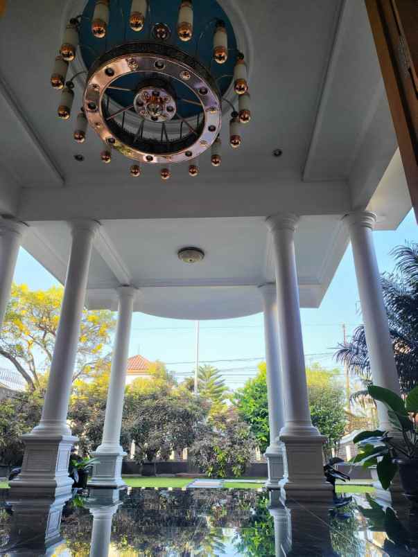 dijual rumah mewah kost aktif