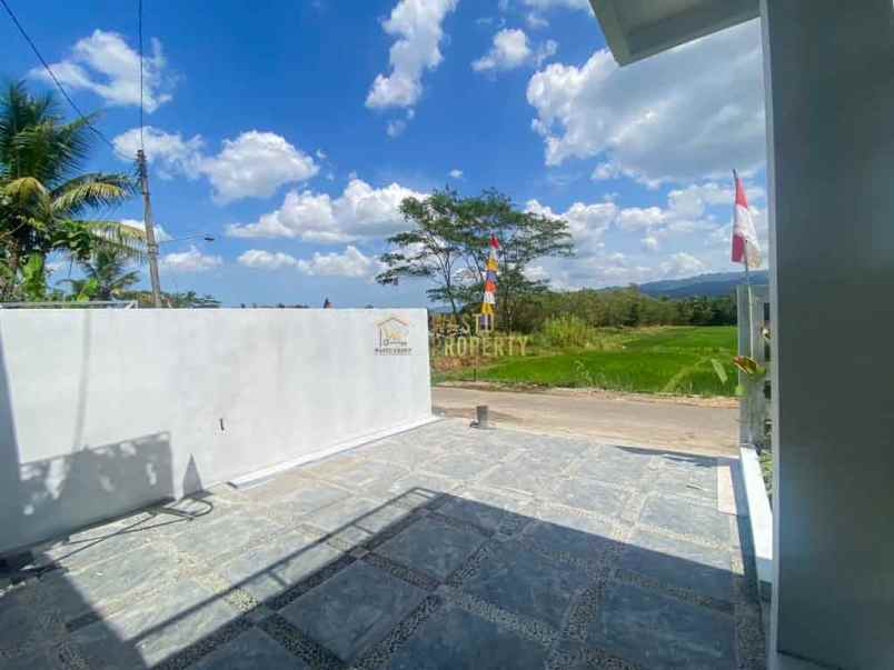 dijual rumah moyudan sleman