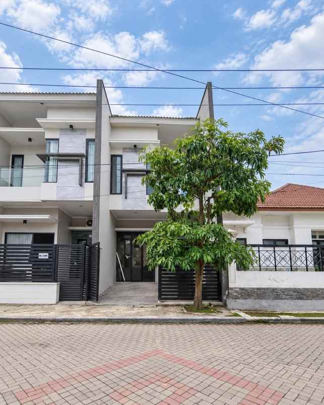 dijual rumah mulyosari prima utara