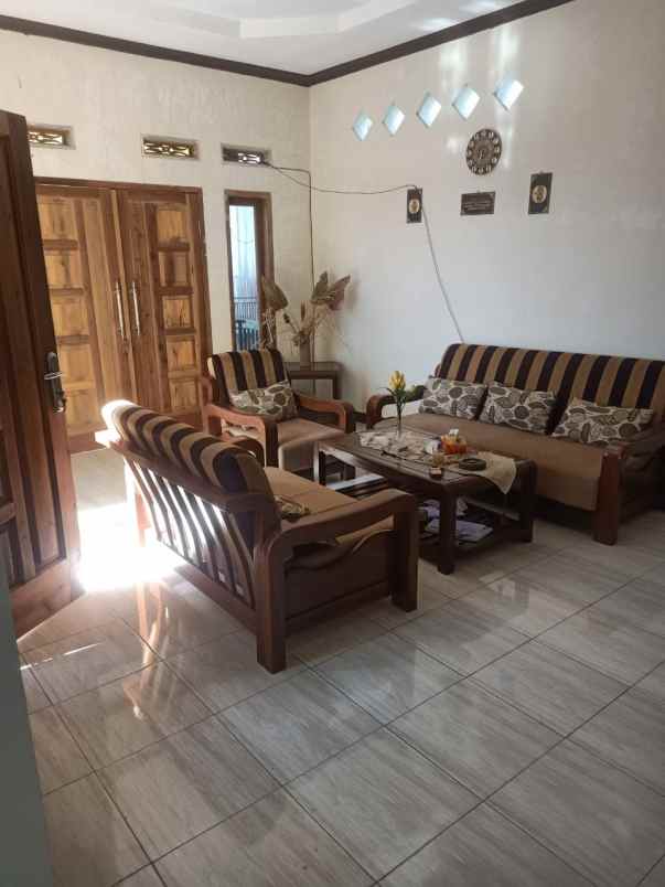 dijual rumah murahh cimenyan