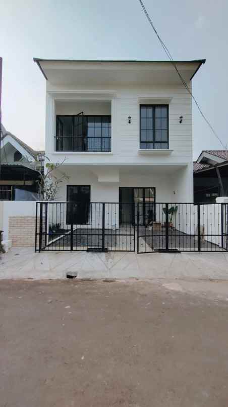 dijual rumah nusaloka bsd city