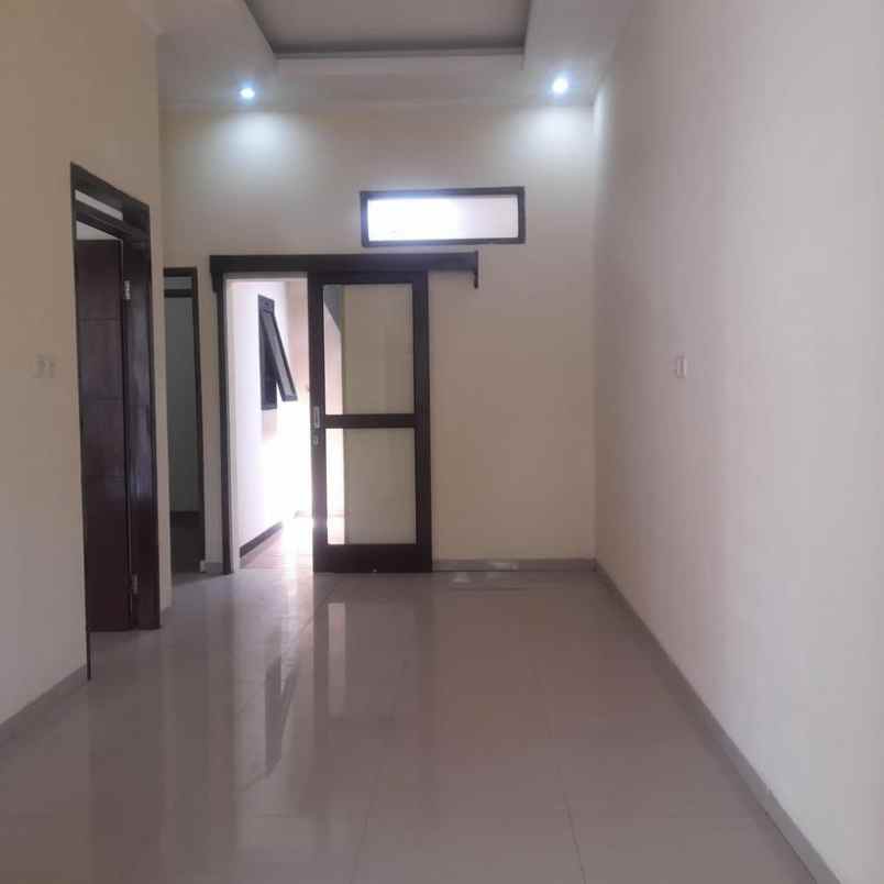 dijual rumah nyaman deket ke kampus upi cibiru bandung