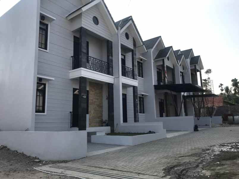 dijual rumah padaasih cisarua bandung barat