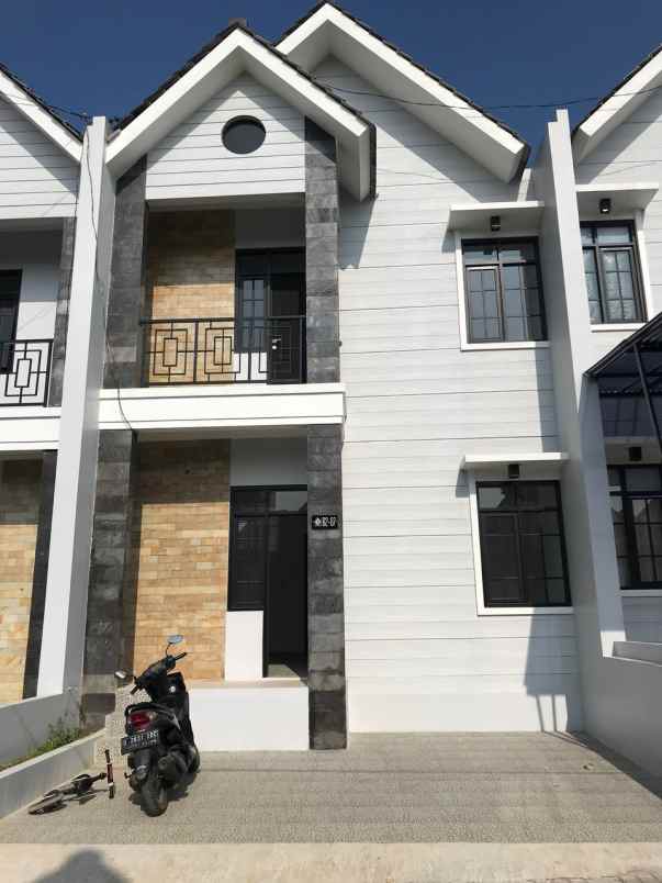 dijual rumah padaasih cisarua bandung barat