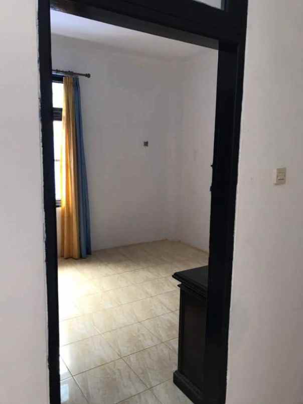 dijual rumah palmerah