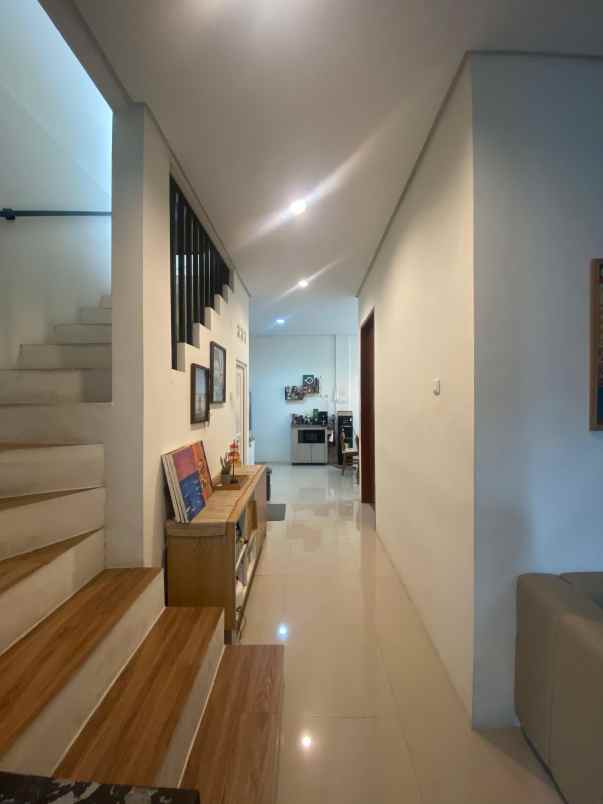 dijual rumah pamulang indah