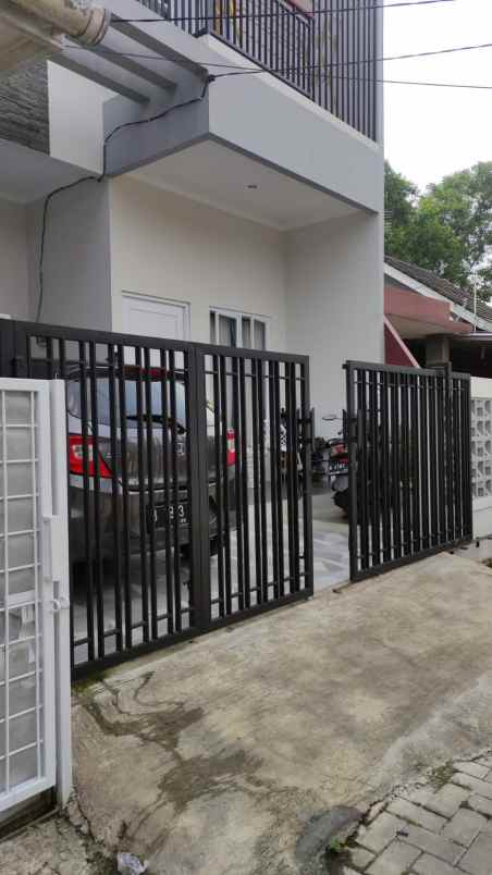 dijual rumah pancoran mas depok