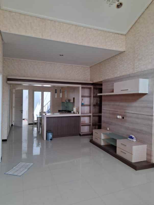 dijual rumah pantai mentari kec bulak