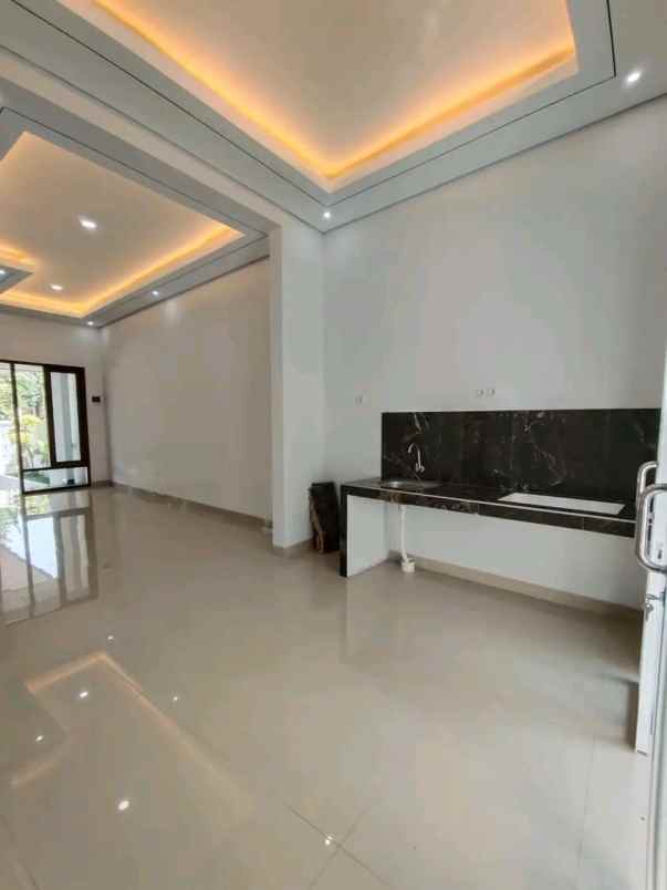 dijual rumah pasar sleman