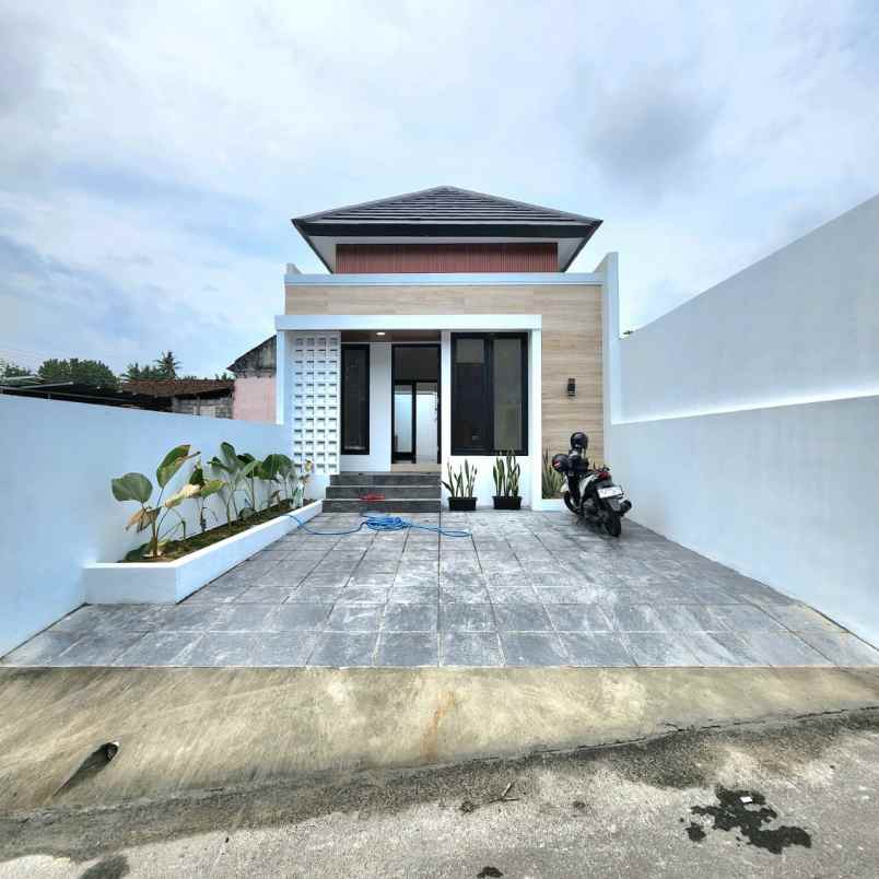 dijual rumah pasar sleman