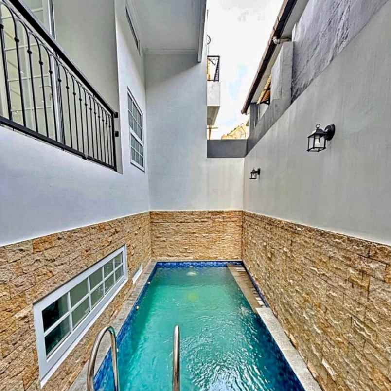 dijual rumah pejaten