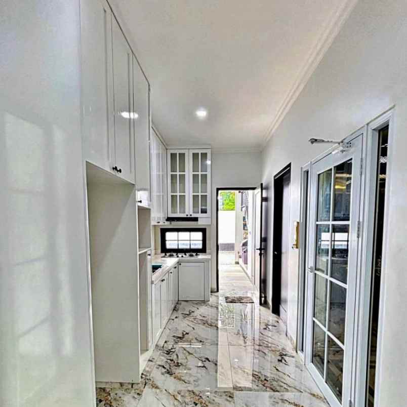 dijual rumah pejaten