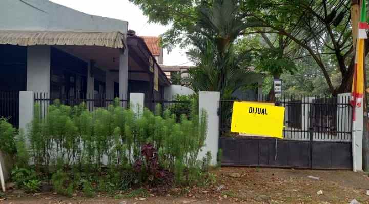 dijual rumah penunggangan barat cibodas