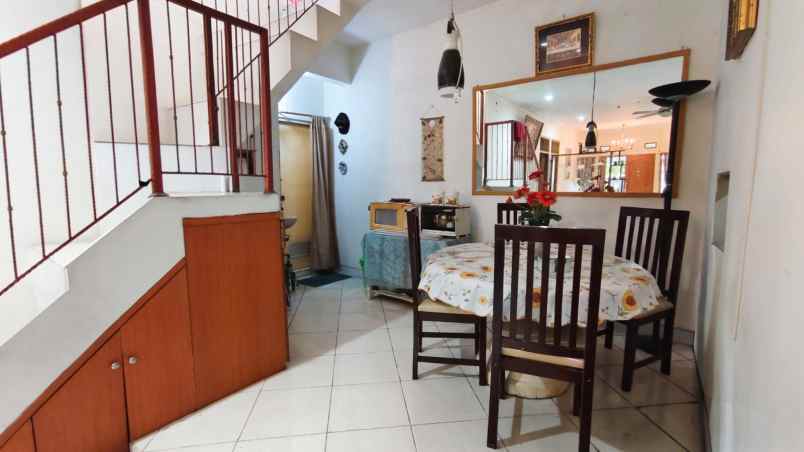 dijual rumah perum kodam mustika jaya