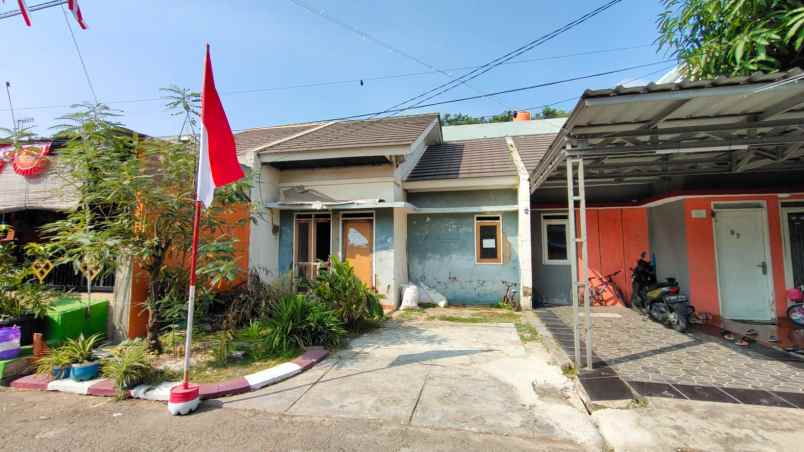 dijual rumah perumahan casa gardenia