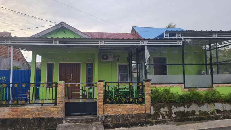 dijual rumah perumahan griya betungan