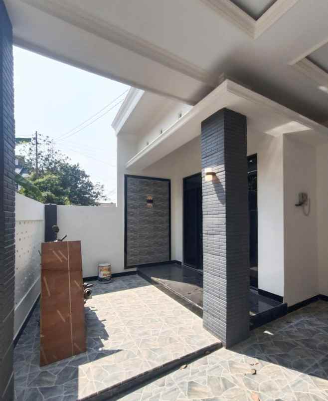 dijual rumah pgri