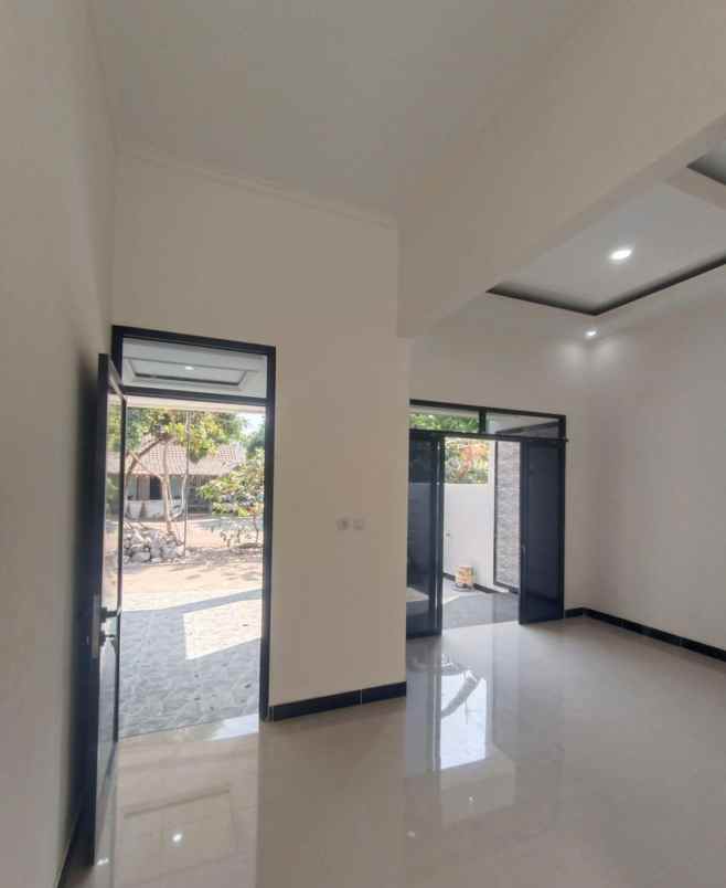 dijual rumah pgri