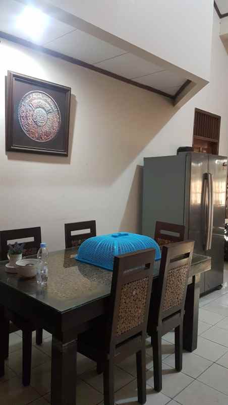dijual rumah pinggir jalan raya malaka