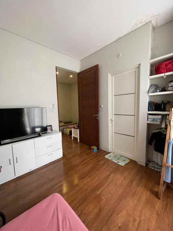 dijual rumah pisces