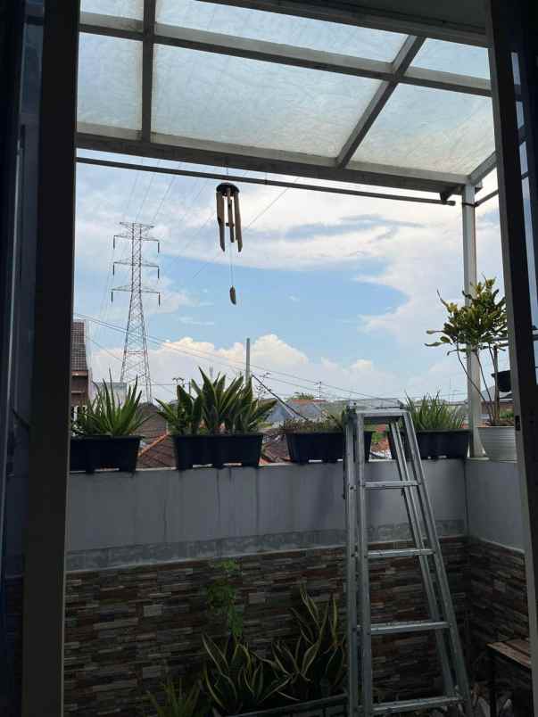 dijual rumah pisces