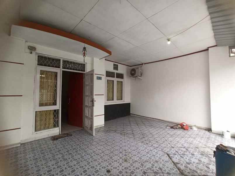 dijual rumah plamongan indah