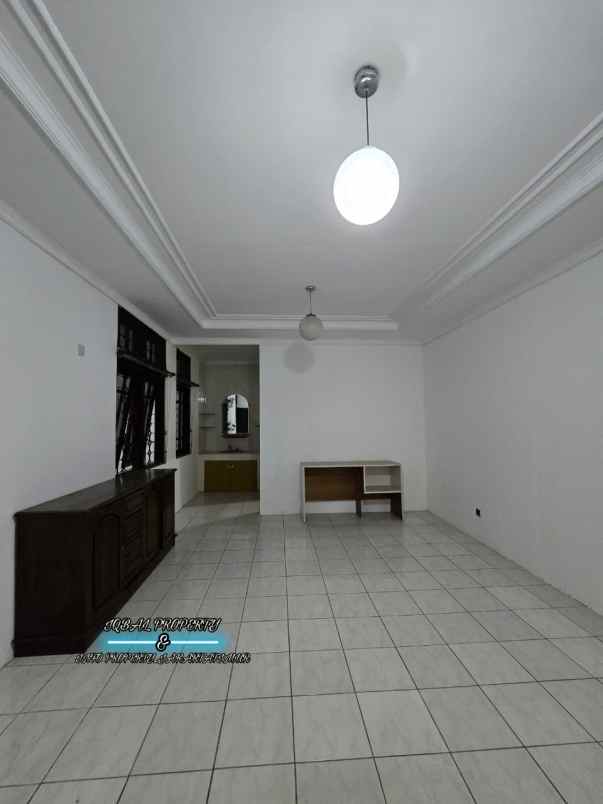 dijual rumah pondok bambu