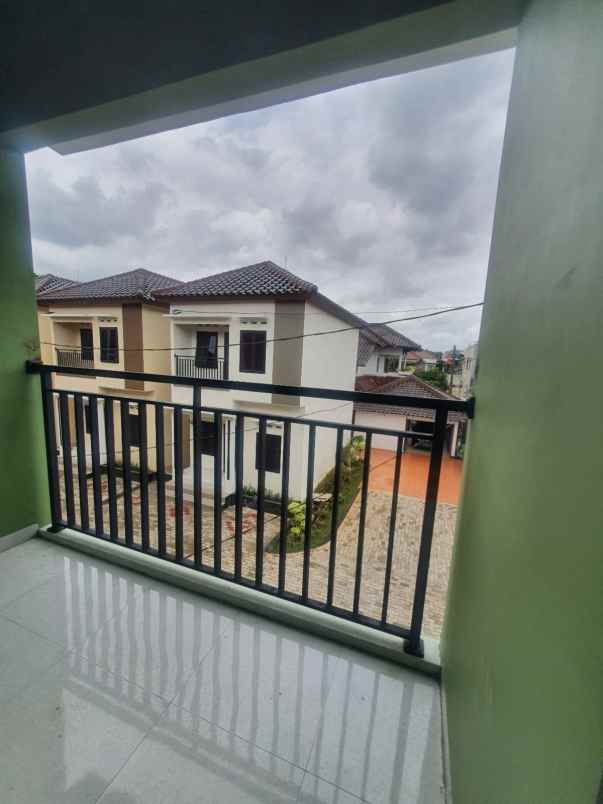 dijual rumah pondok gede