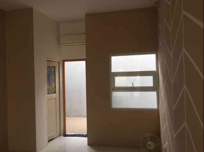 dijual rumah pondok gede housing bekasi