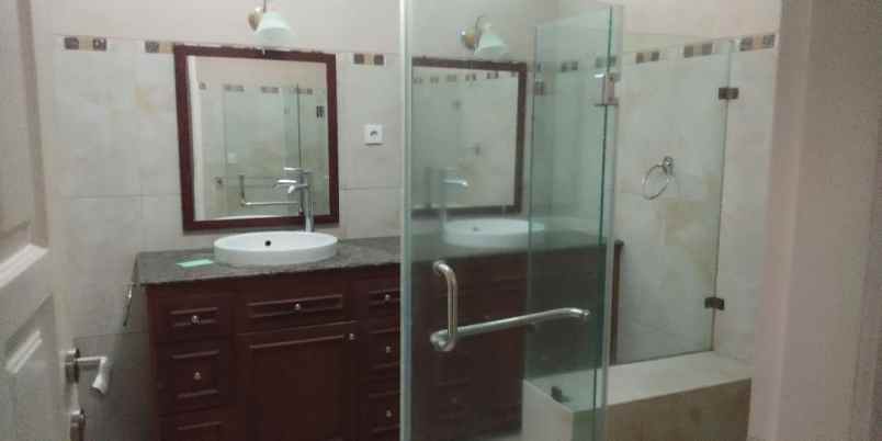 dijual rumah pondok indah jakarta selatan