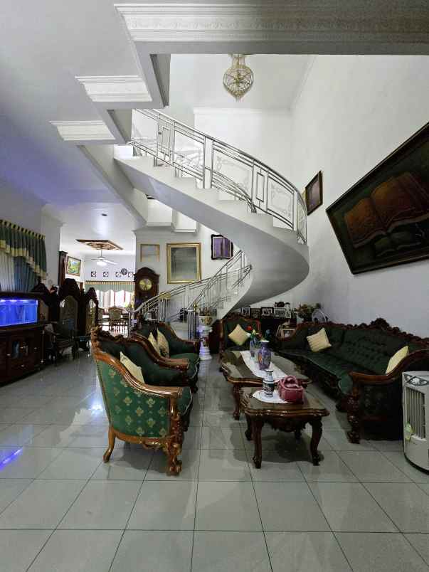 dijual rumah pondok kelapa indah jaktim